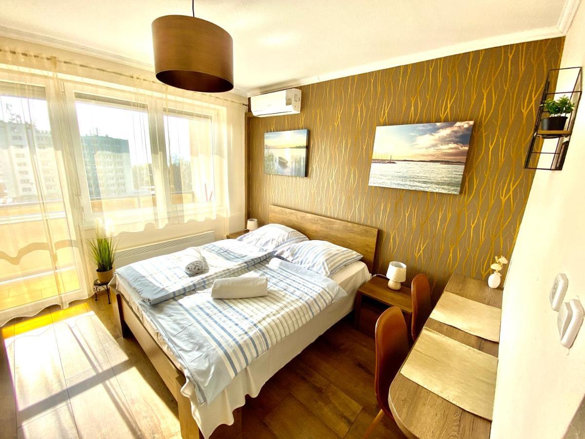Aqua Blue Apartmanok - Сиофок Екстериор снимка