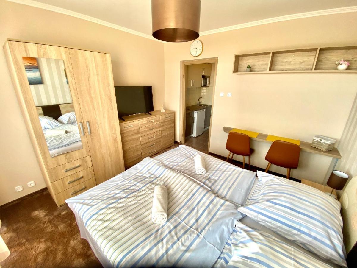 Aqua Blue Apartmanok - Сиофок Екстериор снимка