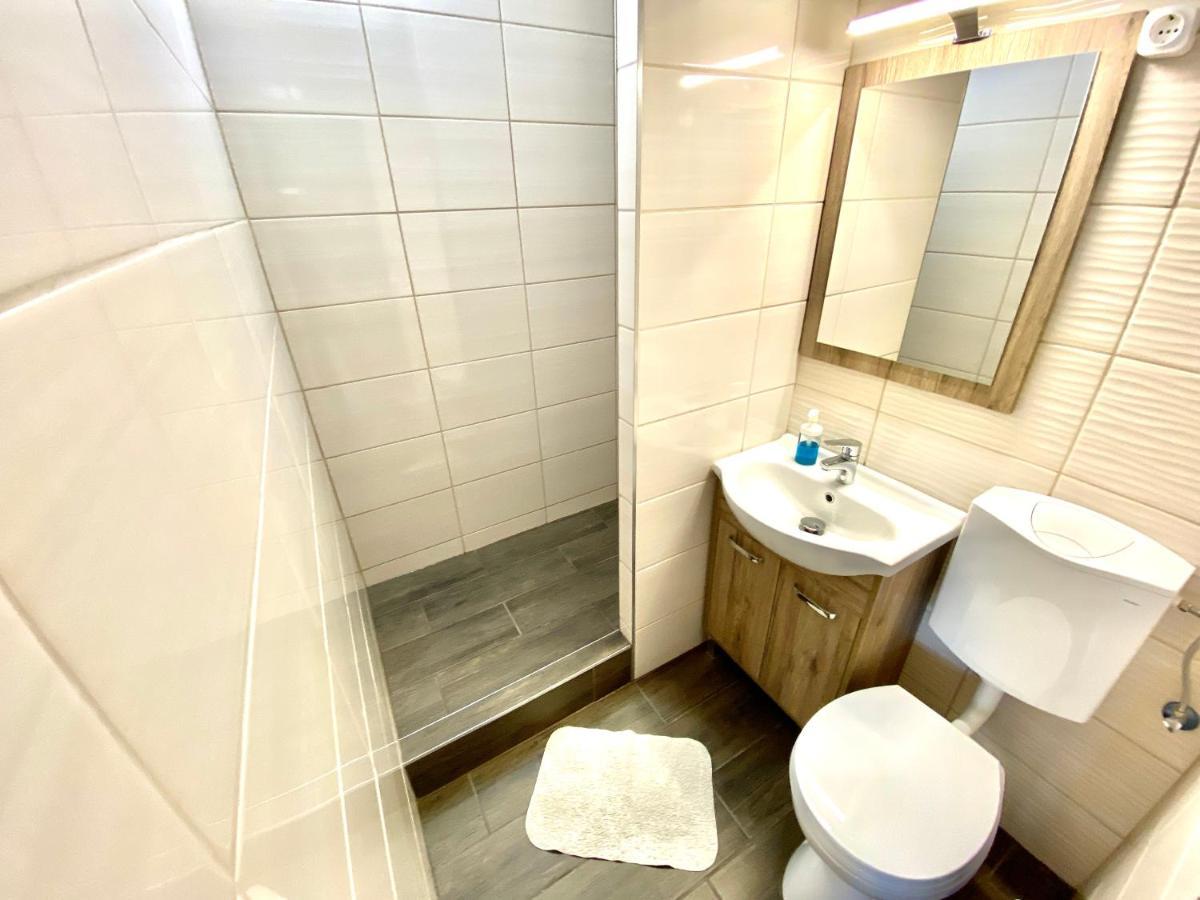 Aqua Blue Apartmanok - Сиофок Екстериор снимка